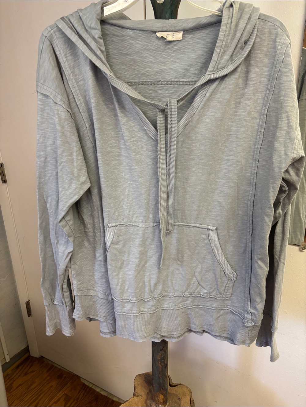 easel Light Gray Pullover Hoodie with Kangaroo Pocket